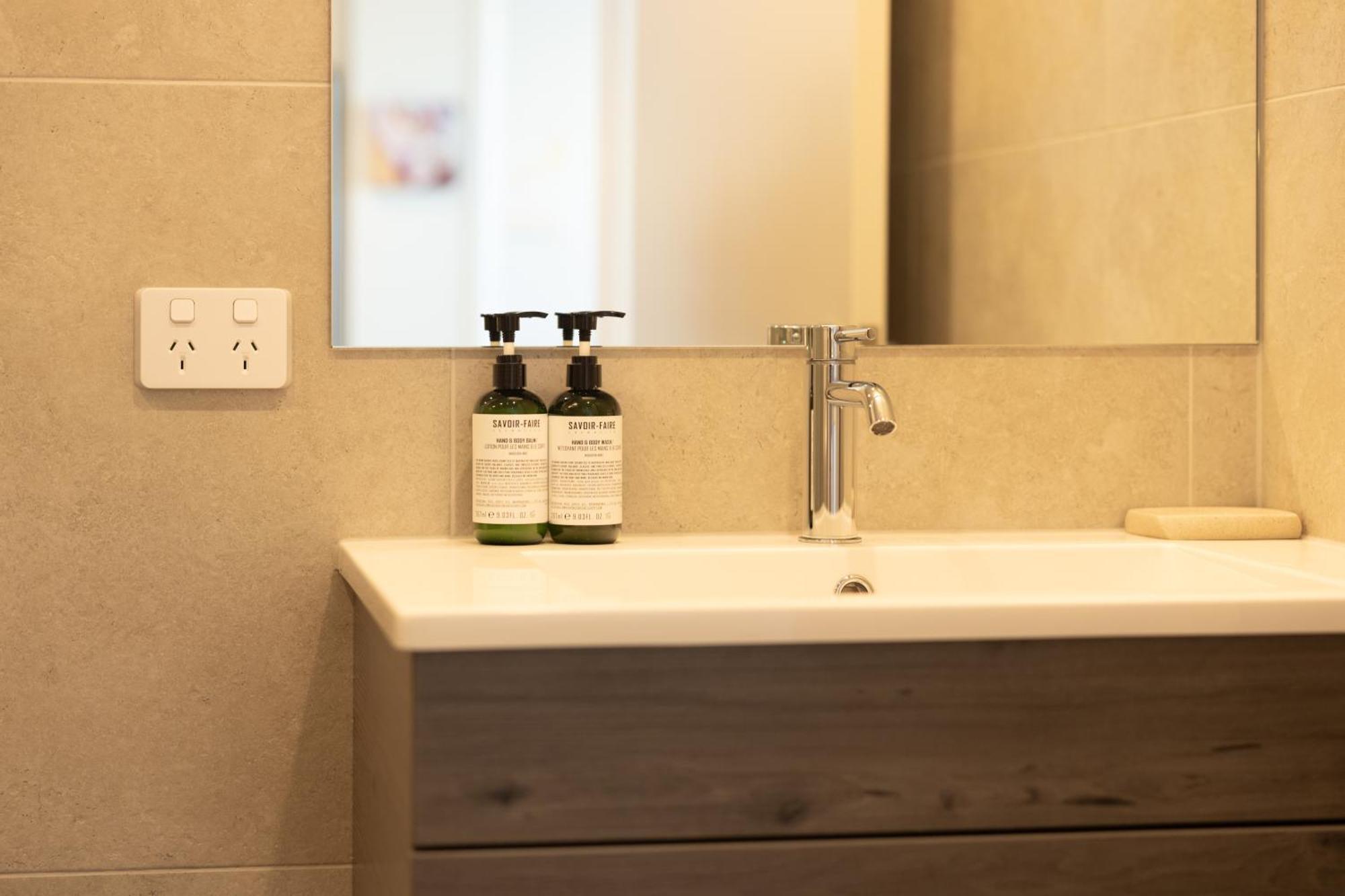 Luxury 2 Bedroom Cbd Apartment With Free Parking Christchurch Ngoại thất bức ảnh